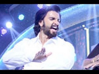 Ranveer Singh on the sets of Dance India Dance