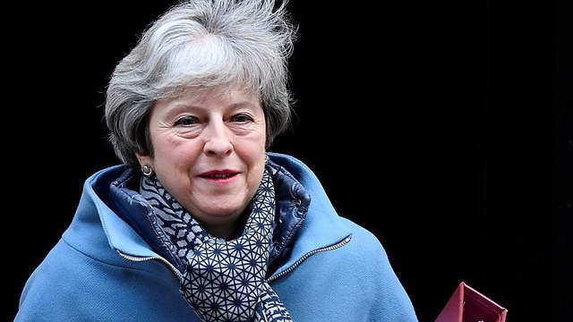 Brexit: Theresa May says she wants to change backstop, not remove it