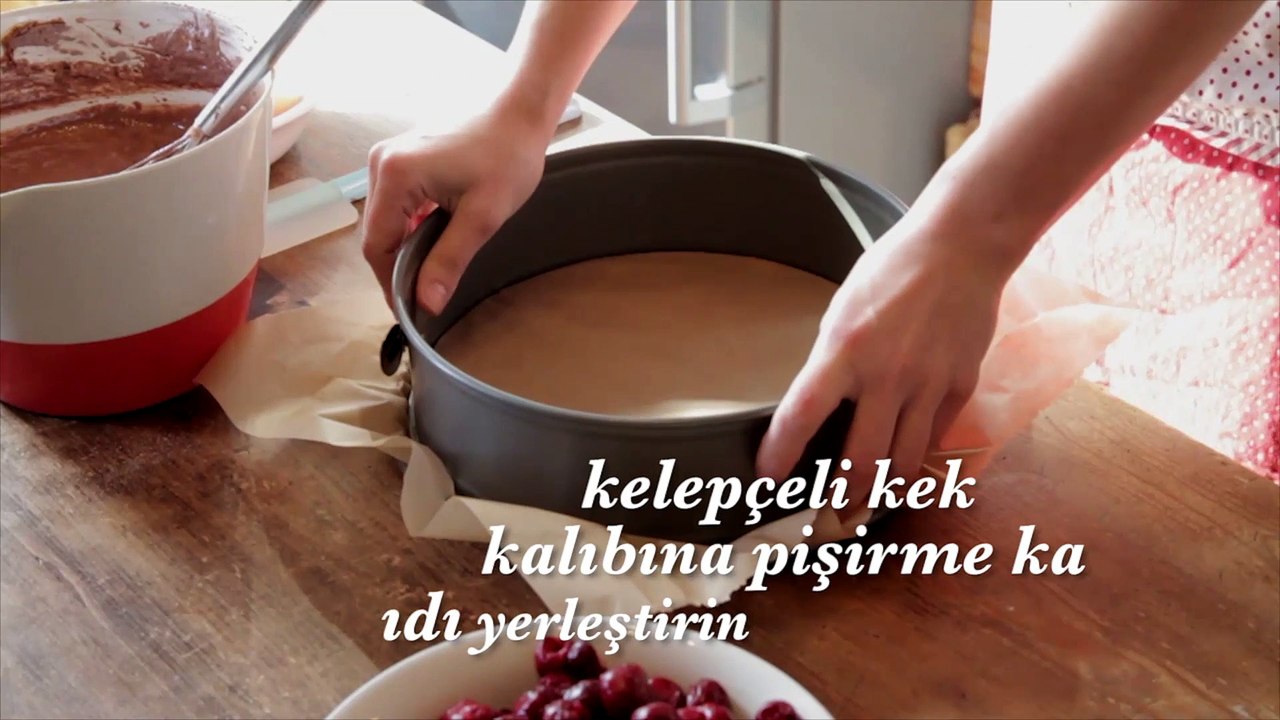 Visneli karaorman pastasi