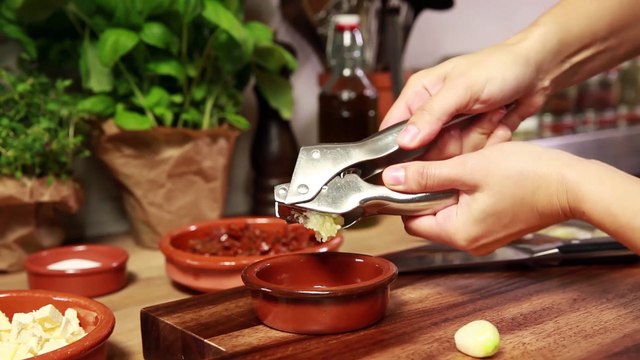 Pasta Salad with Dried Tomatoes