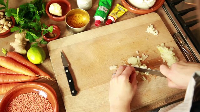 Soupe de lentilles corail et curry