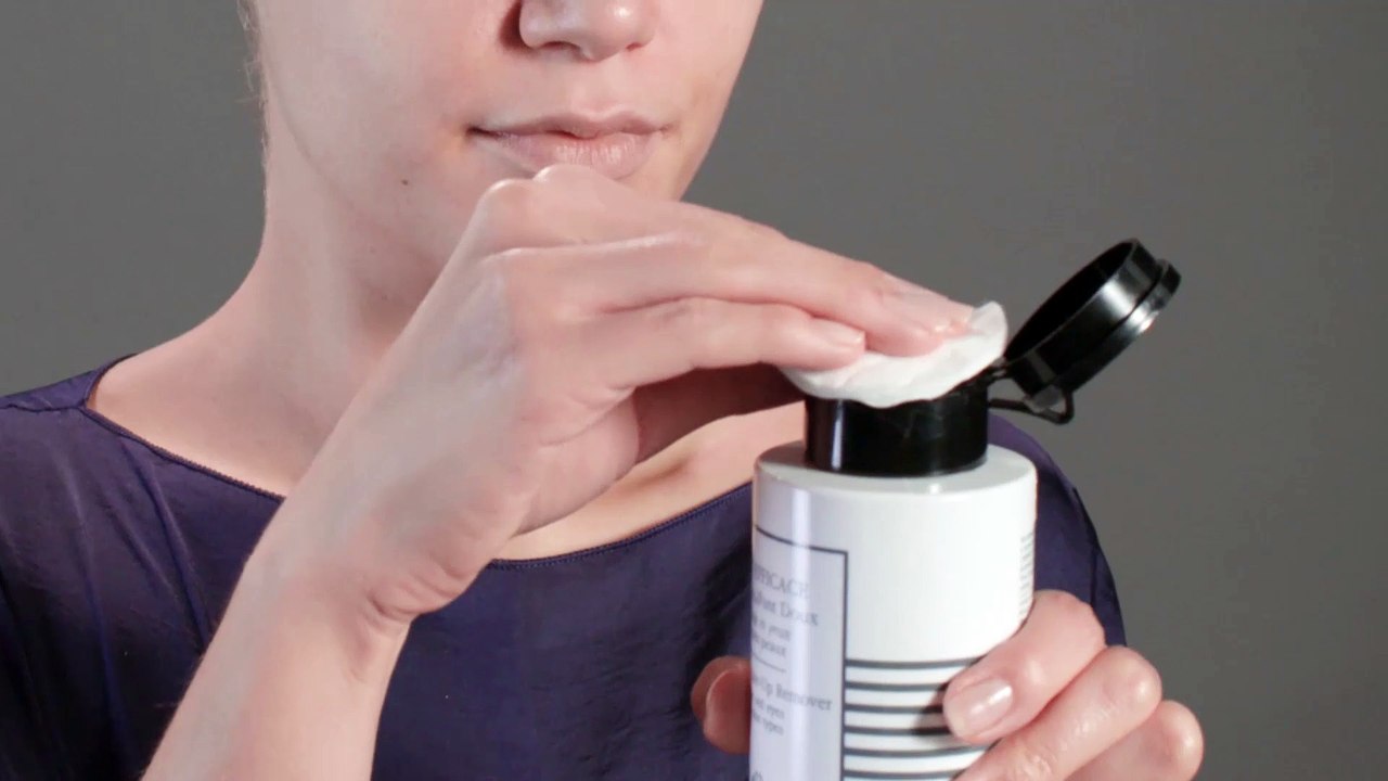 Beauty-Tutorial: Perfekter Teint durch optimale Foundation