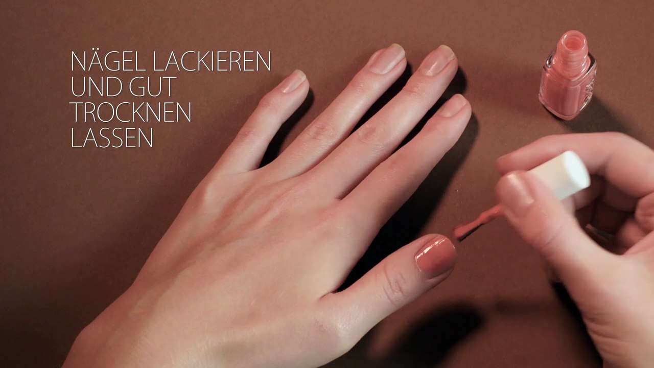 Beauty-Tutorial: Nail-Art ganz einfach selbst gemacht