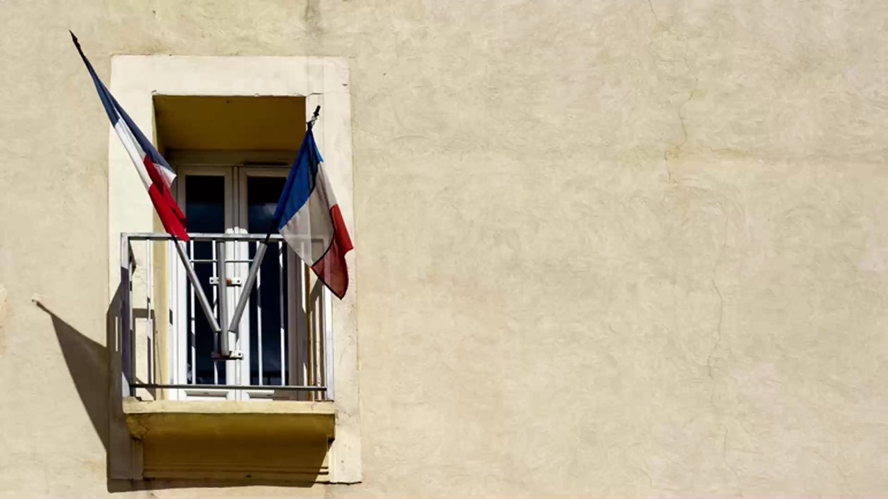 Daniel, Commercial Fonctionnaire : Augmenter Les Salaires Et Laisser Les Fonctionnaires