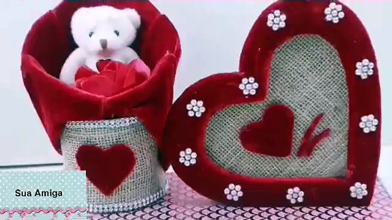 Enfeite de mesa com papelão