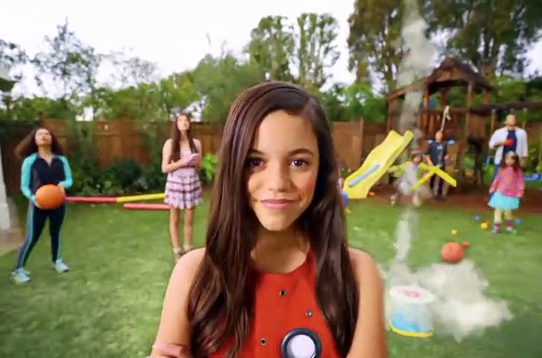 Stuck in the Middle S03E02 Stuck with Rachel's Secret