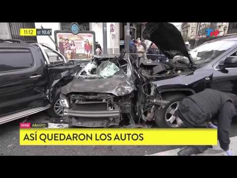 Persecución y triple choque en plena Av. Corrientes