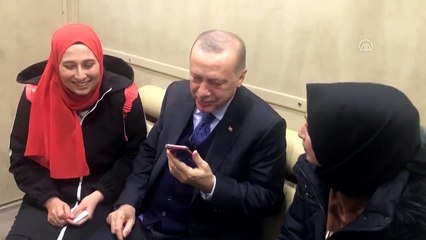 Cumhurbaşkanı Erdoğan, yanına gelen genç kızı kırmadı - SİVAS