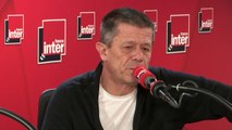 Emmanuel Carrère  prépare un film d'après le livre de F. Aubenas, 