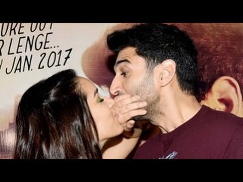 Aditya Roy Kapur and Shraddha Kapoor Kissing in Public | OK Jaanu Movie Promotion