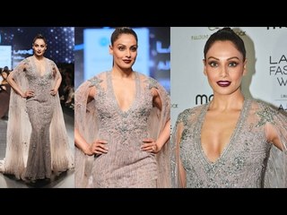 Bipasha Basu Hot Ramp Walk At LFW 2017 Day 3