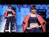 Karishma Kapoor And Urvashi Rautela At Lakme Fashion Week 2017 Day 04