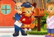 Daniel Tiger 1-08  Something Special for Dad - I Love You, Mom (HD)