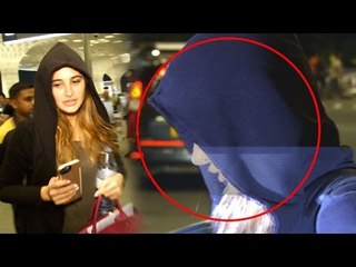 Nargis Fakhri HIDES Her Face From The Paparazzi