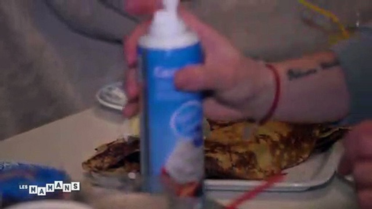 EXCLU AVANT-PREMIERE: Découvrez les 1ères images de l'épisode des "Mamans" diffusé demain à 18h50 sur 6Ter avec la grossesse de Pauline, la maman agricultrice - VIDEO