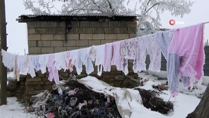 Sibirya Soğukları İpte Asılı Çamaşırları Dondurdu