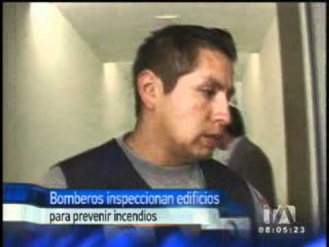 Bomberos inspeccionan edificios para prevenir incendios en Quito