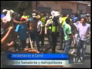 Con machete en mano comerciantes del camal exigen mejoras