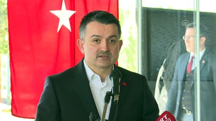 Pakdemirli: 'Süt primlerini 10 kuruştan 25 kuruşa çıkardık' - İZMİR