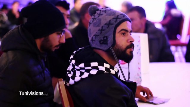 Cérémonie de remise des prix aux gagnants du jeu «Champions Quiz»