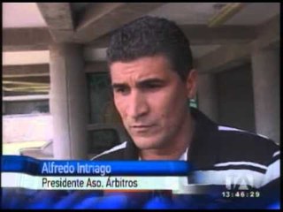 Télécharger la video: Árbitros ecuatorianos analizan posible suspensión del campeonato ecuatoriano