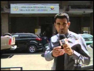 Diversas versiones sobre la supuesta salida de Álvaro Noboa