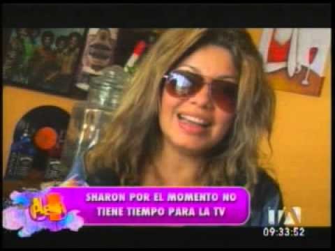 Sharon fue escogida como la mujer con los senos más sexys del Ecuador