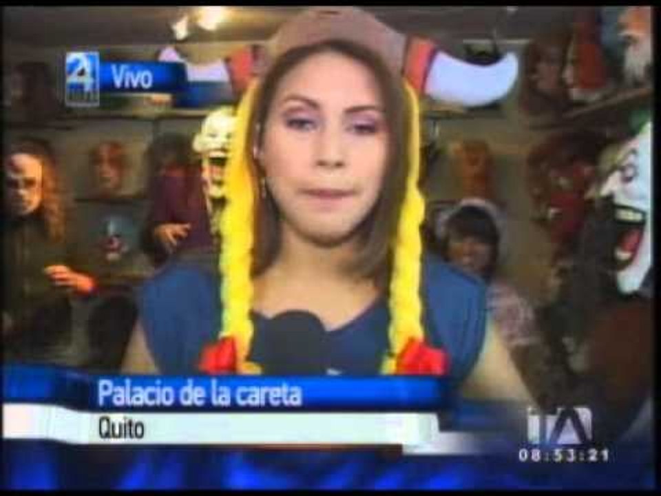 Los monigotes y las caretas se toman las calles de Quito