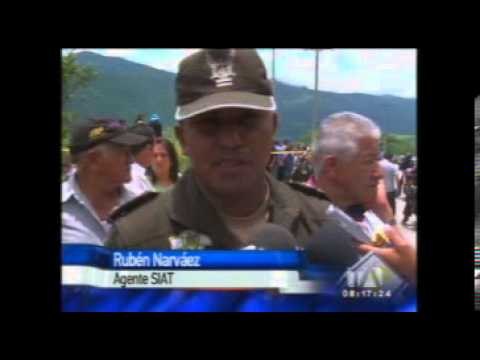 La muerte sorprendió a tres jóvenes en la vía Girón - Santa Isabel