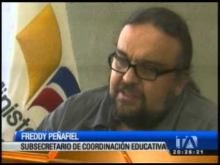 La educación a distancia, en peligro en Ecuador (3)