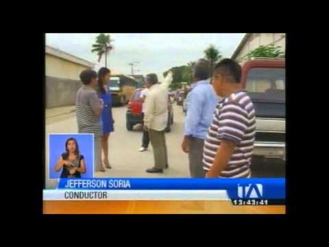 Largas filas matriculación vehícular en Guayaquil