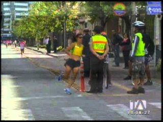Las mujeres se toman las calles en la "Huarmi Runner"