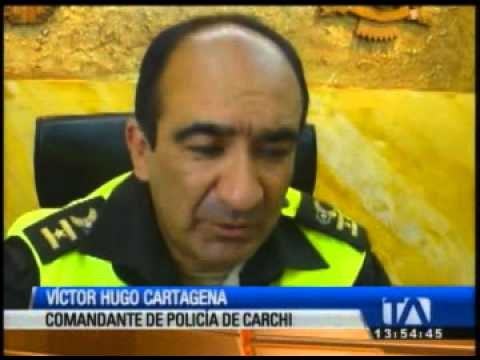 Dos presuntos delincuentes intentaorn robar un vehículo