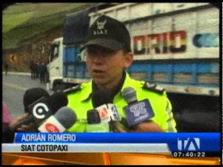 20 personas resultaron heridas tras el volcamiento de un bus en la vía Latacunga - La Maná