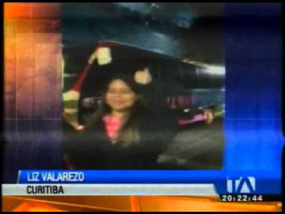 Hinchas ecuatorianos ya están en Curitiba