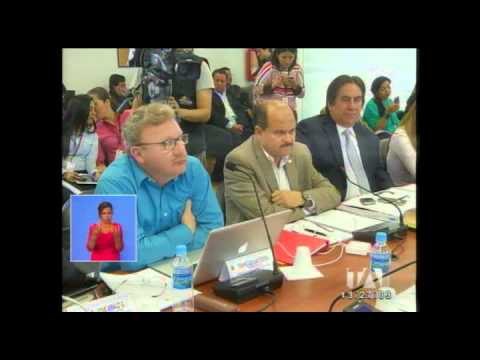 Comisión de Régimen Económico pule informe de Código Monetario para primer debate