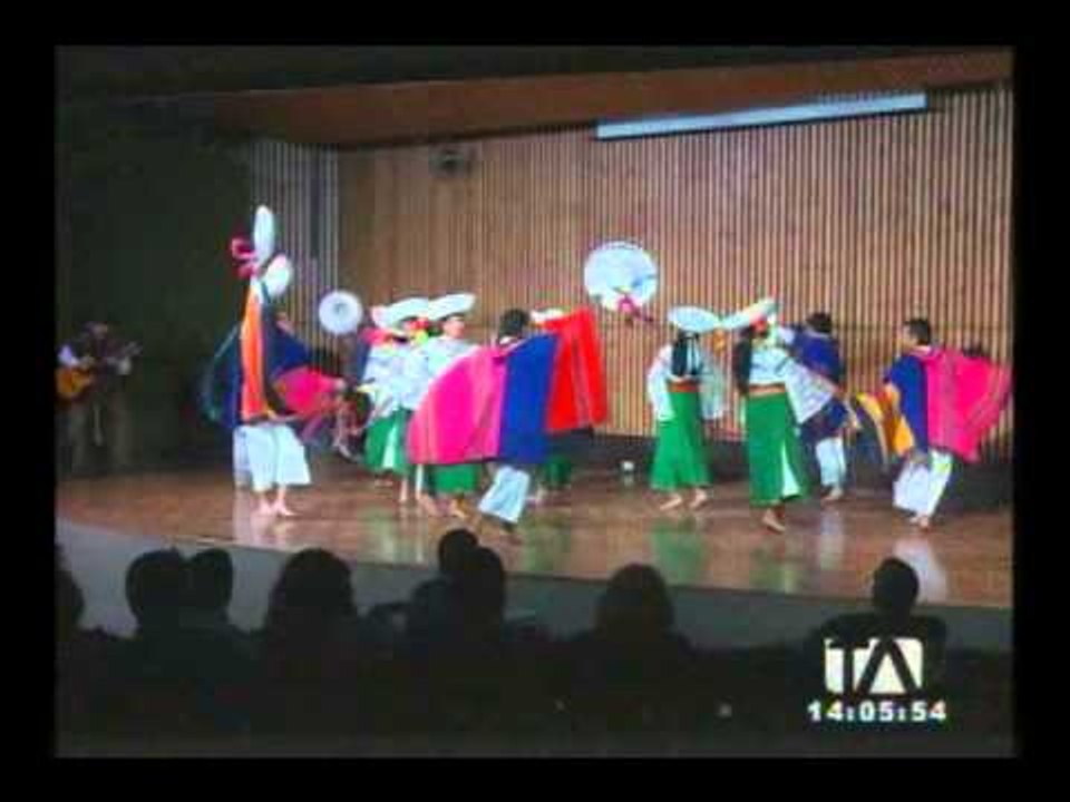 Grupos folklóricos participarán en el festival Coiff Ecuador