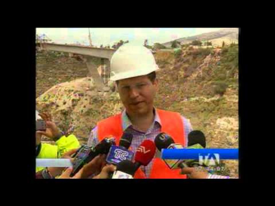 Las vías al nuevo aeropuerto de Quito aún no están concluidas