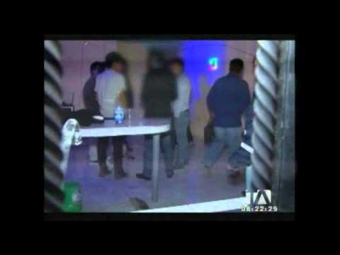 30 jóvenes fueron retenidos en una fiesta clandestina en Riobamba