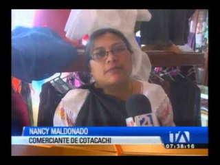 Comerciantes y artesanos de Imbabura se ven afectados por el cierre de la Panamericana Norte