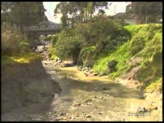 Lluvias causan el colapso del alcantarilladlo en Loja
