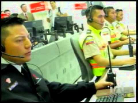 Correa inauguró dos escuelas del milenio en Tulcán