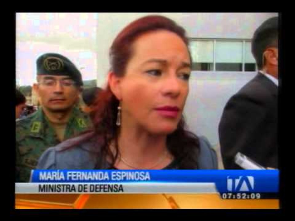 Guerrillero se entrega a las autoridades ecuatorianas