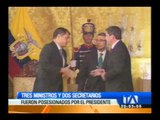 Rafael Correa oficializó los cambios en su gabinete