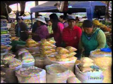 Realizan operativo en las afueras de mercado en Chillogallo