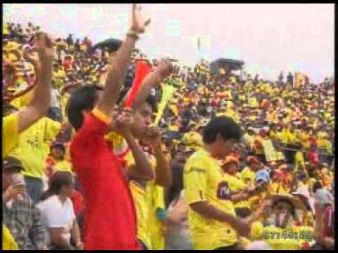 Hinchas de Aucas festejaron el retorno a la serie A