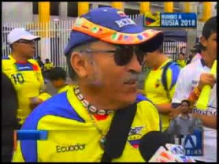 Al medio día se abrieron las puertas del estadio Atahualpa