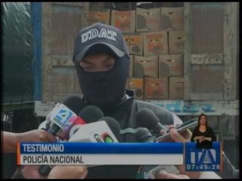 Camiones detenidos por contrabando de frutas proveniente de Colombia - Teleamazonas