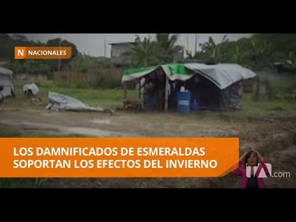 Los damnificados de Esmeraldas soportan los efectos del invierno
