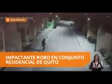 Un hombre roba en un conjunto residencial de Quito